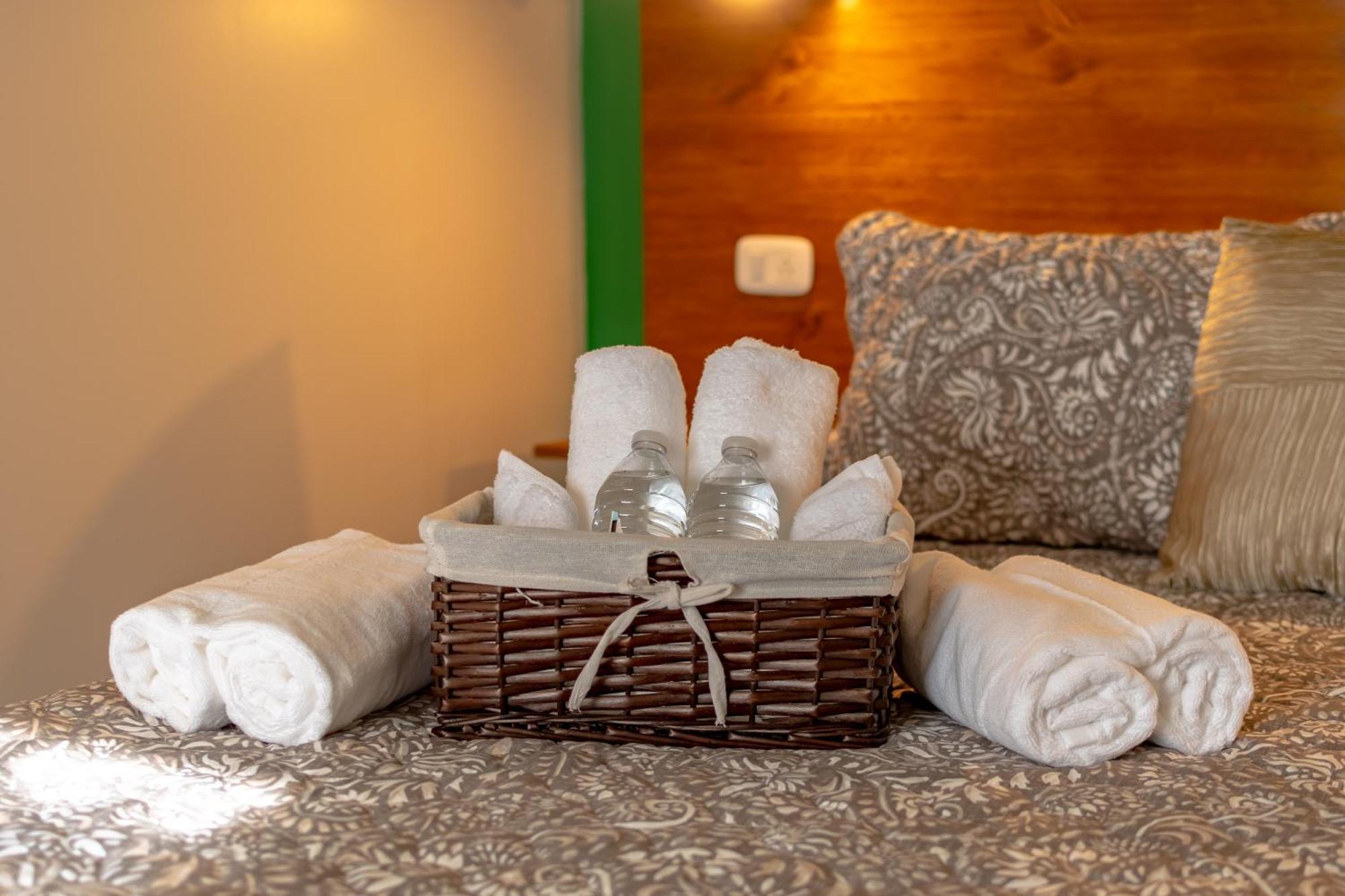 Alice y Juancito Boutique Hotel Alajuela Habitación foto