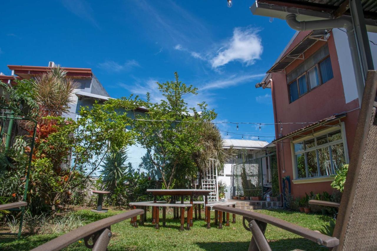 Alice y Juancito Boutique Hotel Alajuela Exterior foto